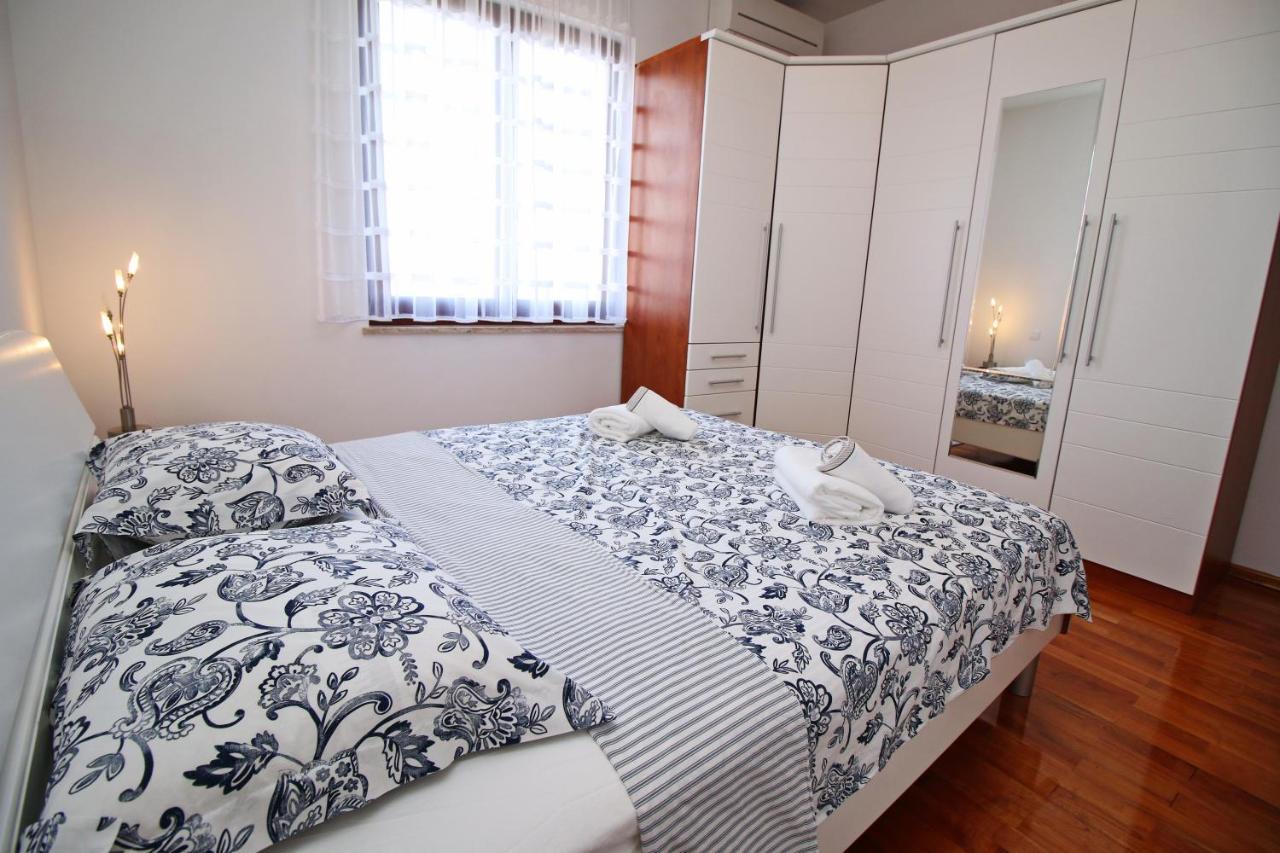 Polo Apartments 罗维尼 外观 照片