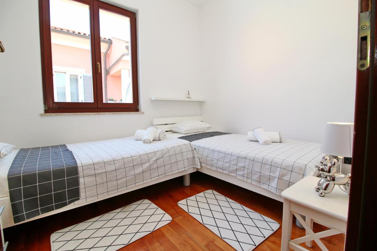 Polo Apartments 罗维尼 外观 照片