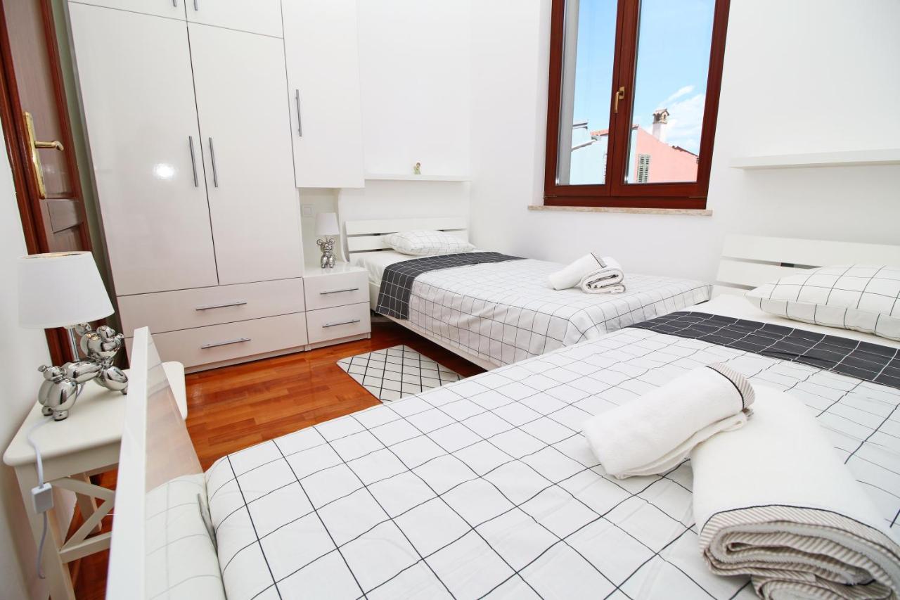 Polo Apartments 罗维尼 外观 照片