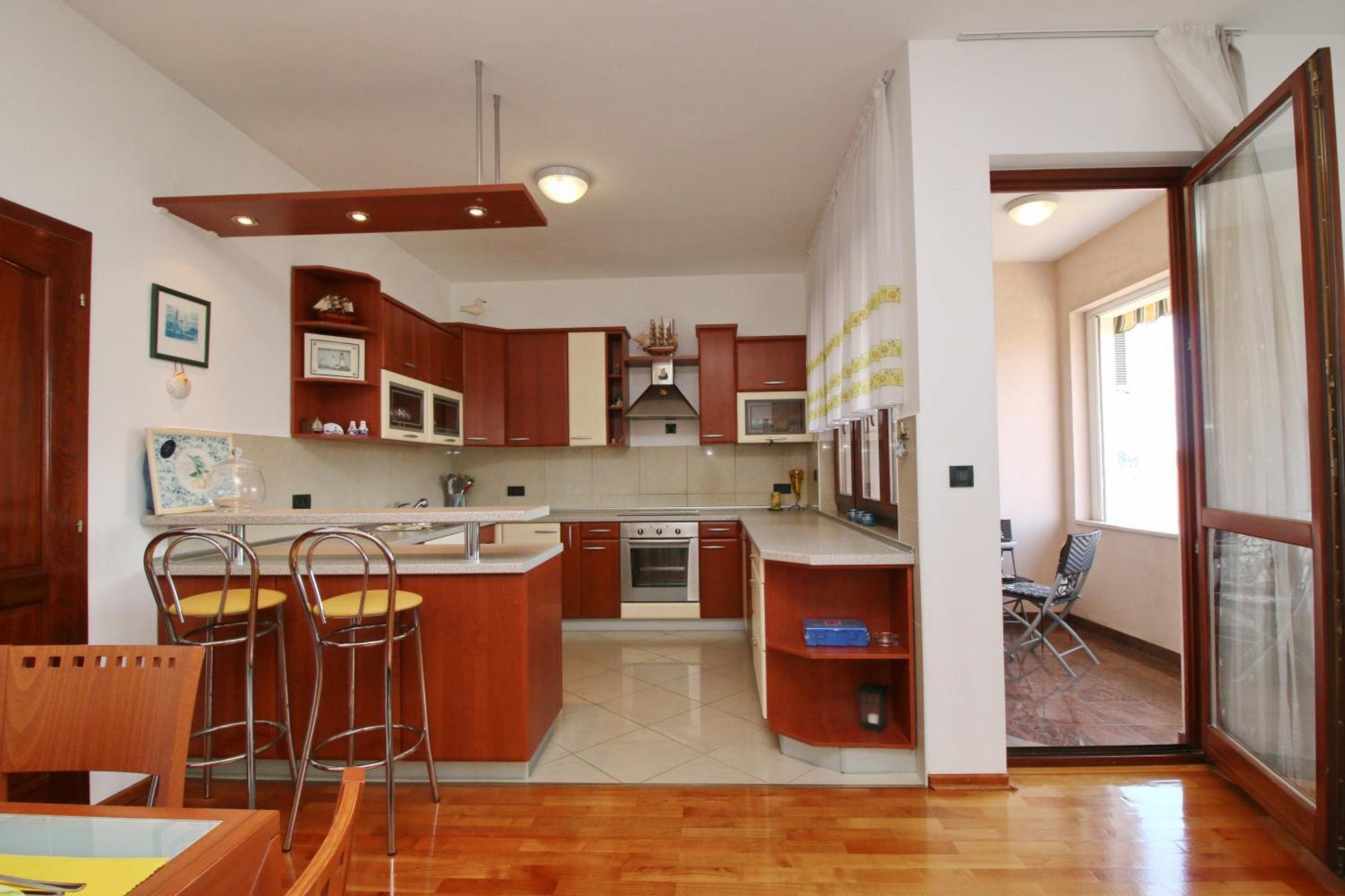 Polo Apartments 罗维尼 外观 照片